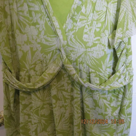 Lime Green/White Floral Blouse, Chadwicks, Size 2X - Picture 3 of 5
